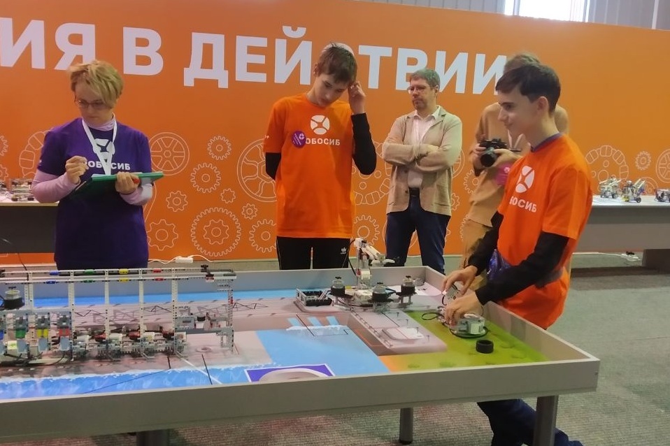 Укажите подпись к картинке.